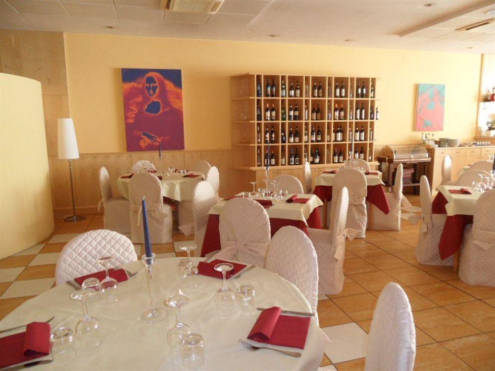 B&B Hotel Cuneo Cristal Exterior photo